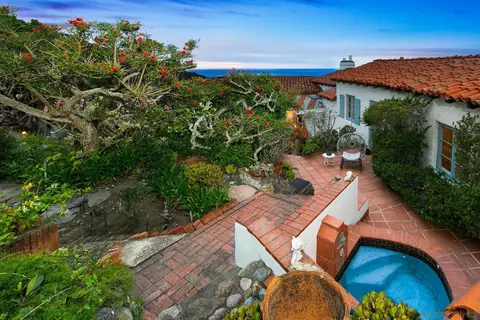 Exterior - 7520 Hillside Dr, La Jolla, CA 92037 photo 17 of 18