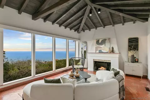 Living - 7520 Hillside Dr, La Jolla, CA 92037 photo 1 of 3