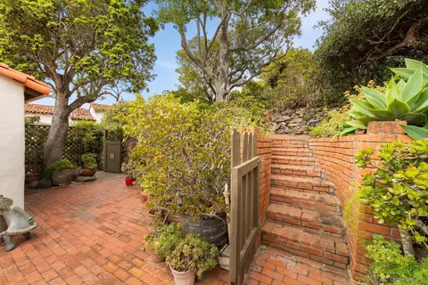 Exterior - 7520 Hillside Dr, La Jolla, CA 92037 photo 3 of 18