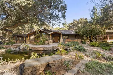 3146 Quiet Hills Dr, Escondido, CA 92029