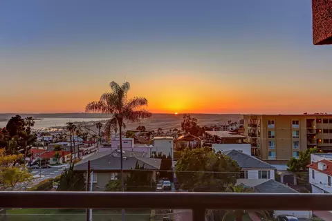 230 W Laurel St #503, San Diego, CA 92101