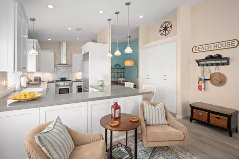 737 G Ave, Coronado, CA 92118