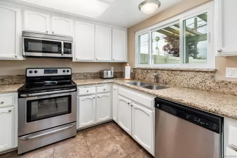 982 E Main St #D, El Cajon, CA 92021 photo 9