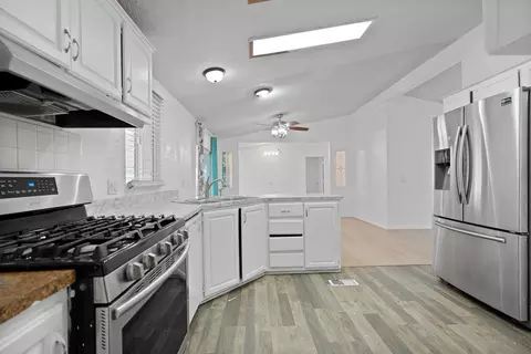 Kitchen - 80 E Dawes St #127, Perris, CA 92571 photo 5 of 5
