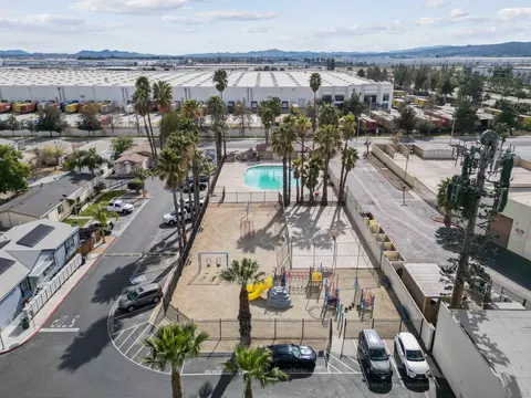 View/Area - 80 E Dawes St #127, Perris, CA 92571 photo 5 of 5