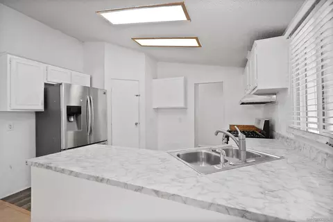 Kitchen - 80 E Dawes St #127, Perris, CA 92571 photo 2 of 5
