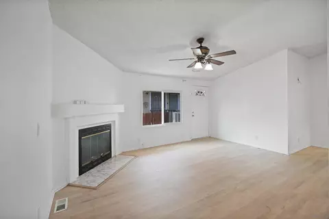 80 E Dawes St #127, Perris, CA 92571