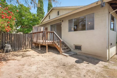 Exterior - 4870 Clearview Way, La Mesa, CA 91942 photo 4 of 9