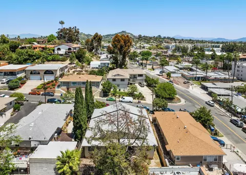 View/Area - 4870 Clearview Way, La Mesa, CA 91942 photo 7 of 10
