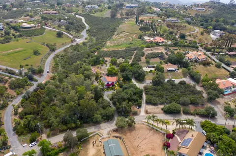 28628 Mountain Meadow Rd, Escondido, CA 92026 photo 11