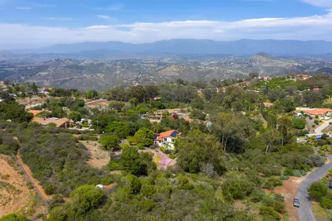 28628 Mountain Meadow Rd, Escondido, CA 92026 photo 15