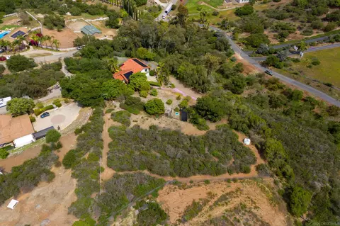 28628 Mountain Meadow Rd, Escondido, CA 92026 photo 14