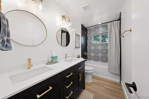 Bath - 12244 Lakeshore Dr, Lakeside, CA 92040 photo 2 of 5
