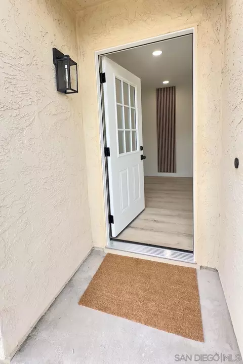 Entry Way - 4529 Kittiwake Way, Oceanside, CA 92057 photo 1 of 4