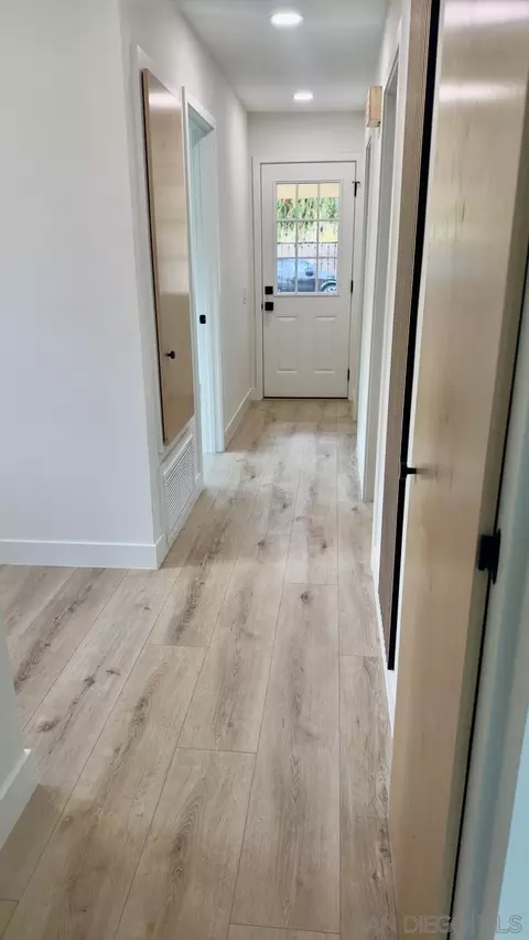Entry Way - 4529 Kittiwake Way, Oceanside, CA 92057 photo 4 of 4