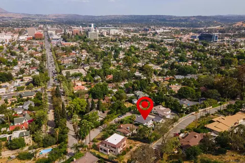 View/Area - 3859 Mount Rubidoux Dr, Riverside, CA 92501 photo 2 of 10