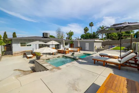 Exterior - 3859 Mount Rubidoux Dr, Riverside, CA 92501 photo 9 of 17