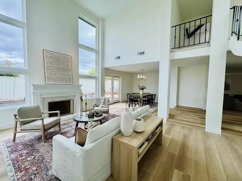 12564 Chetenham Ln, San Diego, CA 92128
