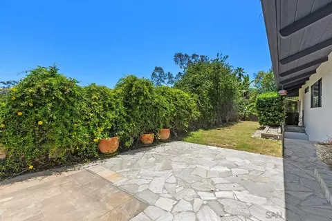 Exterior - 1540 E Chase Ave, El Cajon, CA 92020 photo 7 of 11