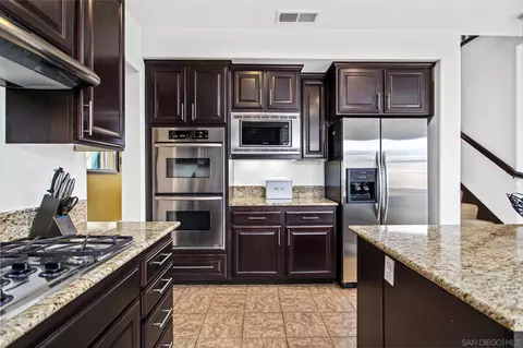 Kitchen - 1082 Straightaway Ct, Oceanside, CA 92057 photo 3 of 4