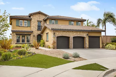 Exterior - 1082 Straightaway Ct, Oceanside, CA 92057 photo 4 of 7