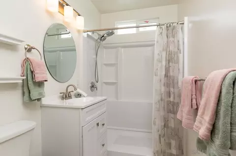 Bath - 6195 Blain Pl, La Mesa, CA 91942 photo 1 of 1