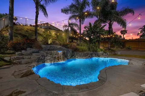 19741 Fernwood Plz, Yorba Linda, CA 92886