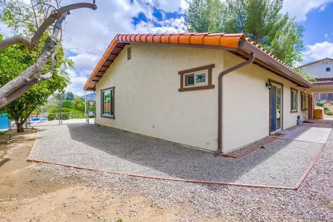 23409 Everett Pl, Ramona, CA 92065 photo 23