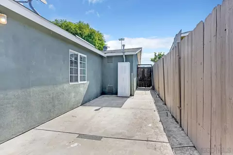 1600 Folkestone St, Spring Valley, CA 91977 photo 36