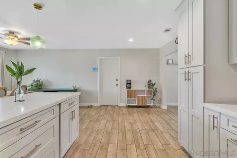 1600 Folkestone St, Spring Valley, CA 91977 photo 15