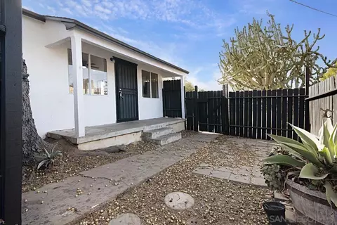 2610 Helix St, Spring Valley, CA 91977 photo 4