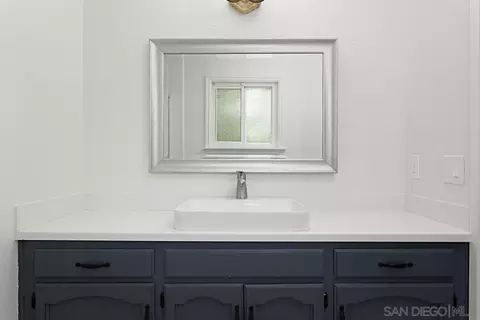 Bath - 12759 Claire Dr, Poway, CA 92064 photo 4 of 4