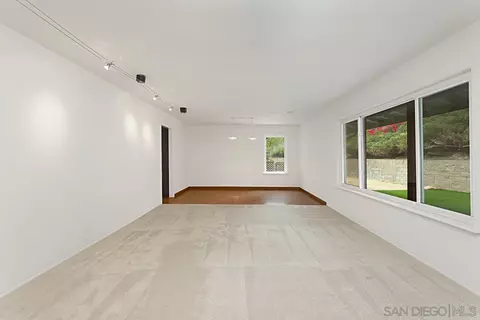 Living - 12759 Claire Dr, Poway, CA 92064 photo 4 of 4