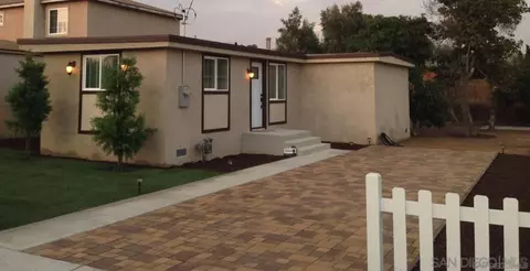 352 Sunrise Dr, San Ysidro, CA 92173
