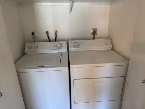 225 Diamond Way #212, Vista, CA 92083
