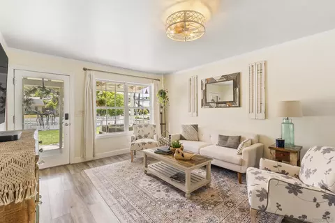Living - 15234 Hesta St, Poway, CA 92064 photo 1 of 5