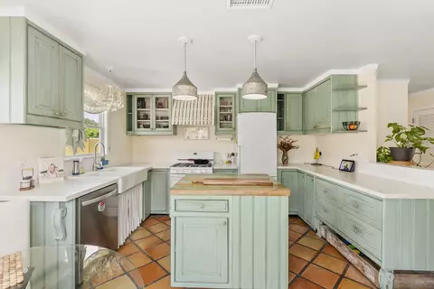 Kitchen - 15234 Hesta St, Poway, CA 92064 photo 3 of 7