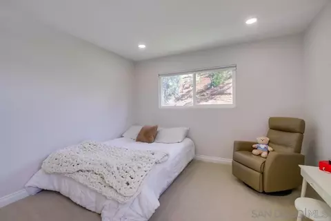 Bedroom - 9985 Delia Ln, Santee, CA 92071 photo 6 of 8