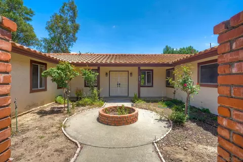 24463 Del Amo Rd, Ramona, CA 92065 photo 5