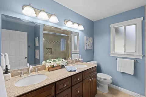 Bath - 2239 Orange Ave, Escondido, CA 92029 photo 4 of 4