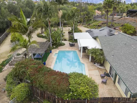 View/Area - 2239 Orange Ave, Escondido, CA 92029 photo 1 of 10