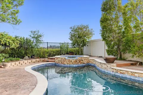 Exterior - 2196 Kirkcaldy Rd, Fallbrook, CA 92028 photo 9 of 10