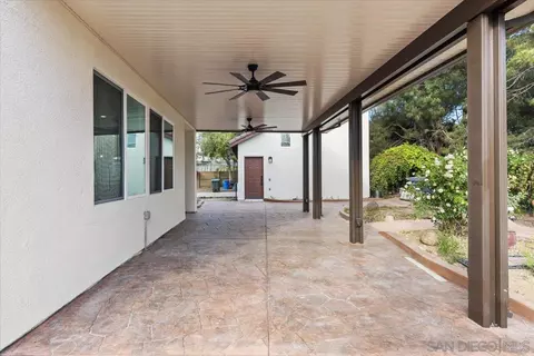 Exterior - 2196 Kirkcaldy Rd, Fallbrook, CA 92028 photo 4 of 10