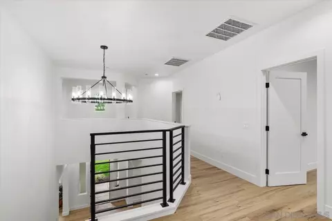 Entry Way - 2196 Kirkcaldy Rd, Fallbrook, CA 92028 photo 2 of 3