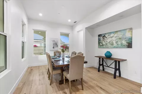 Dining - 2196 Kirkcaldy Rd, Fallbrook, CA 92028 photo 2 of 3