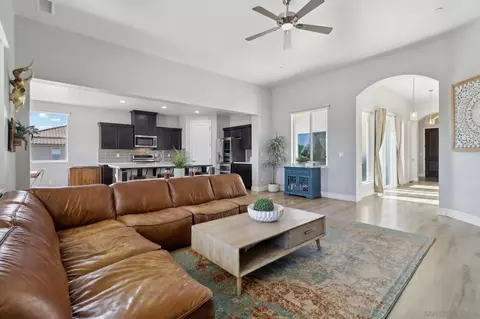 1827 Marita Ln, Fallbrook, CA 92028 photo 4