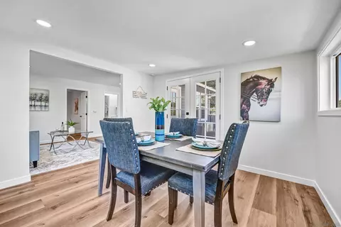 9727 Kalmia Ln, Escondido, CA 92029 photo 18