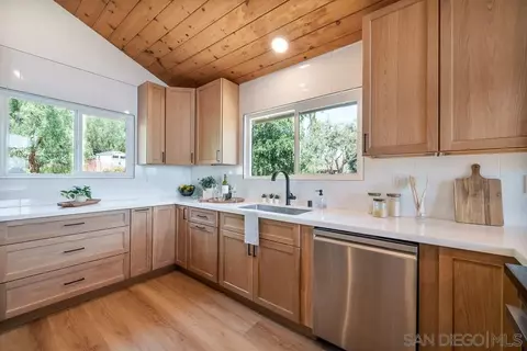 2927 Lawrence Ln, Escondido, CA 92025 photo 16