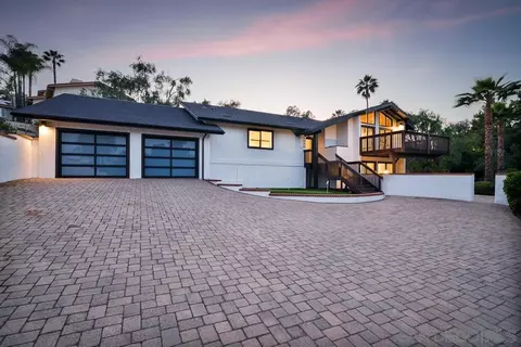 2927 Lawrence Ln, Escondido, CA 92025 photo 4