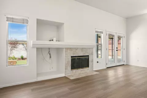Living - 3948 Baja Vis, Oceanside, CA 92058 photo 2 of 5